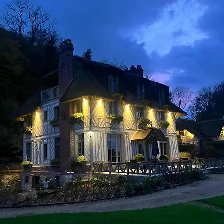 New & De Nage Pensionat Honfleur