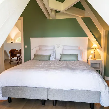 New & De Nage Gæstehus 4*