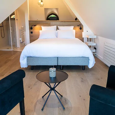 New & De Nage Honfleur