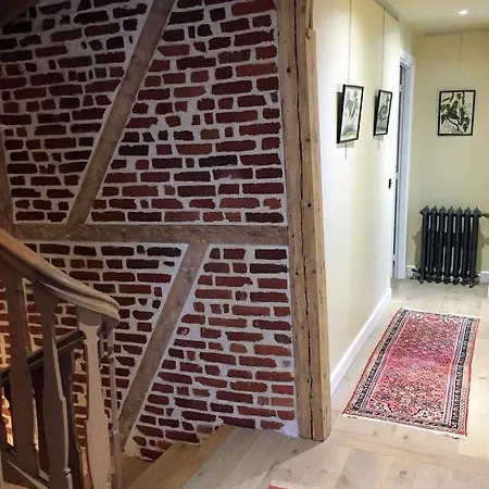 New & De Nage Онфлёр