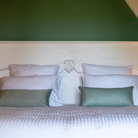 New & De Nage Гостевой дом