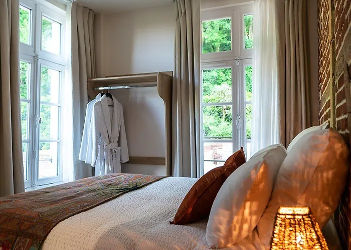 New & De Nage Penzion Honfleur