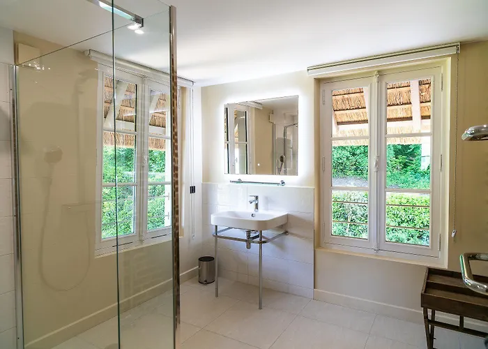 New & De Nage 4* Honfleur