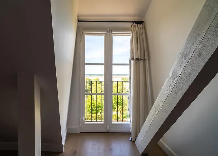 Гостевой дом New & De Nage Онфлёр